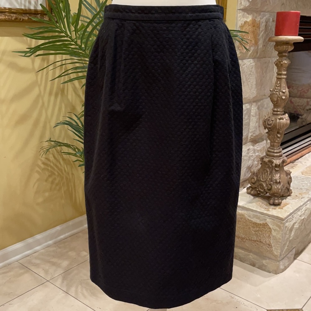 Uniquely Patterned Black Skirt Size 12